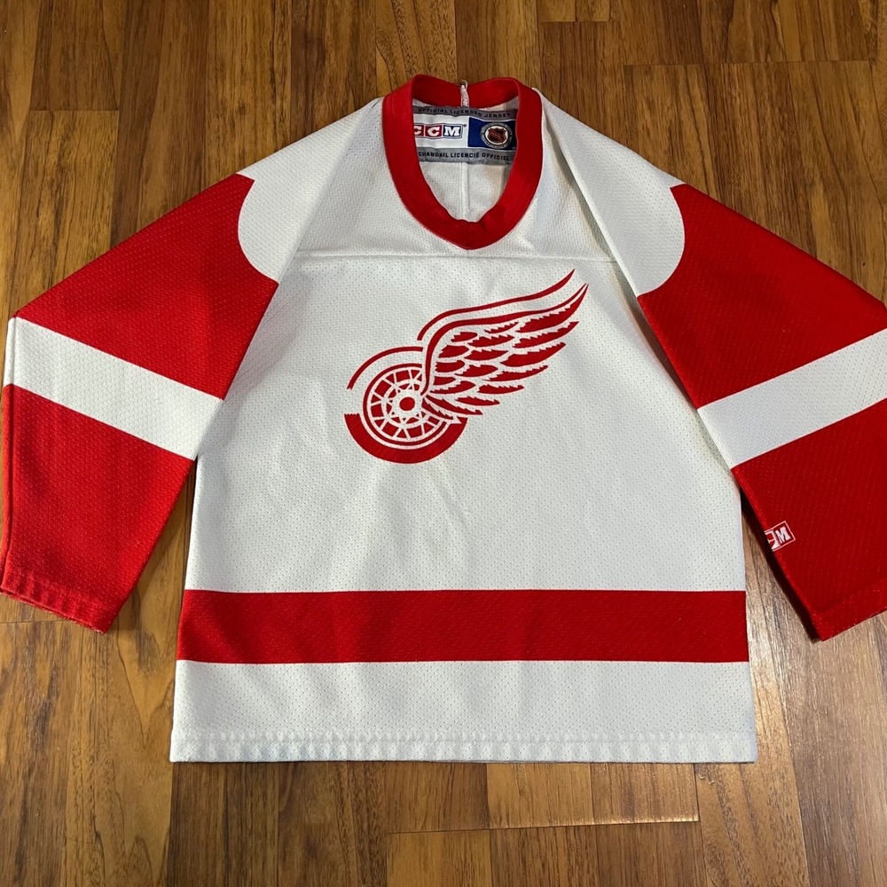 CCM Detroit Red Wings NHL Jersey Youth White Red Maska Air-Knit Vintage Hockey